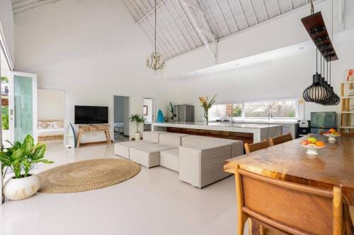 Adi Dharma Villa Madewi pulukan Hotel in Pekutatan
