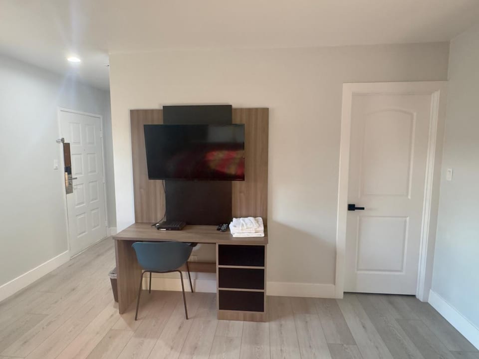 Keystone Motel Hotel in Santa Fe Springs