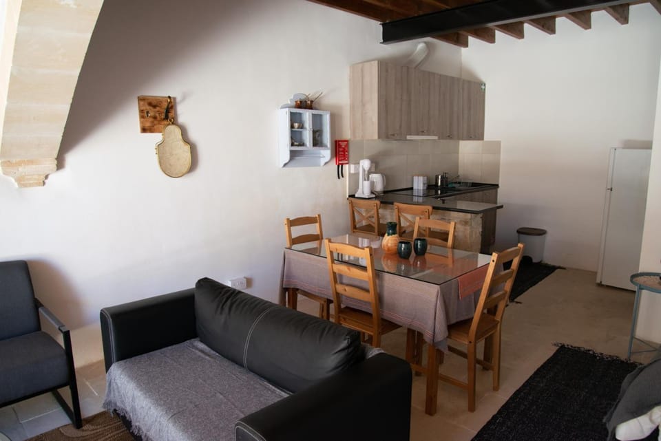 Cleo's Inn Hotel in Limassol District