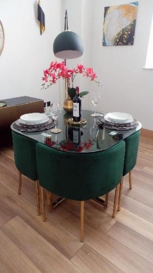 Luxury 1 Bedroom Duplex with Free Parking Hotel in Plymouth