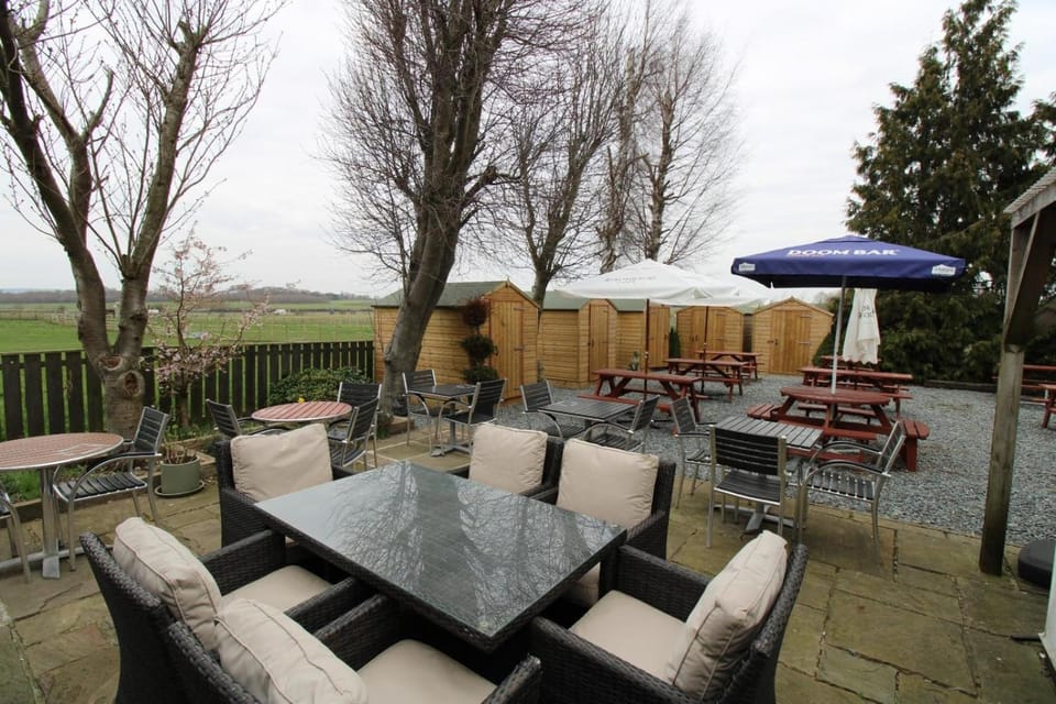 Three Horseshoes Leamside Inn in Durham