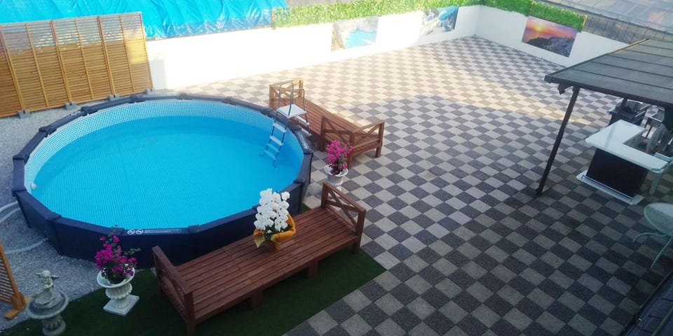 Chartered Cat Villa Pool side BBQ Hotel in Saitama Prefecture