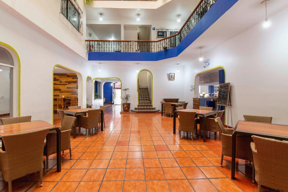 Vista Express Morelia by Arriva Hospitality Group Hotel in Morelia