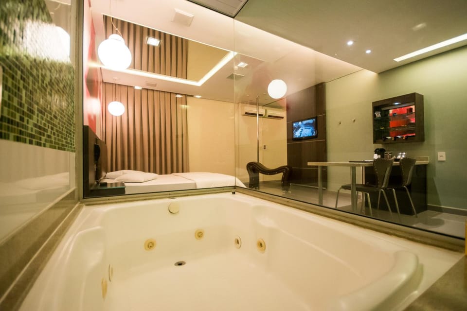Hot tub