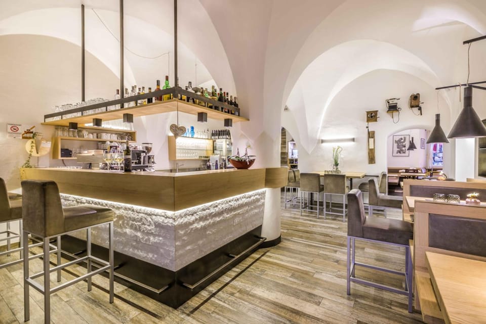 Bar/lounge