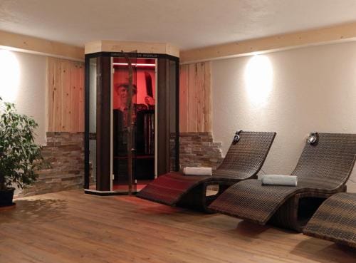 Wanderhotel Gruner Baum Hotel in Tyrol
