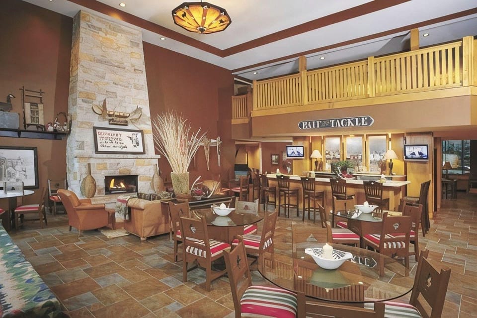 Wildwood Lodge Hotel in Pewaukee
