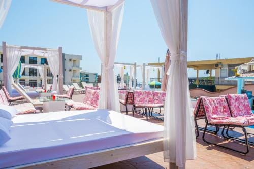 Accommodation Royal Azur Hotel in Ulcinj Municipality