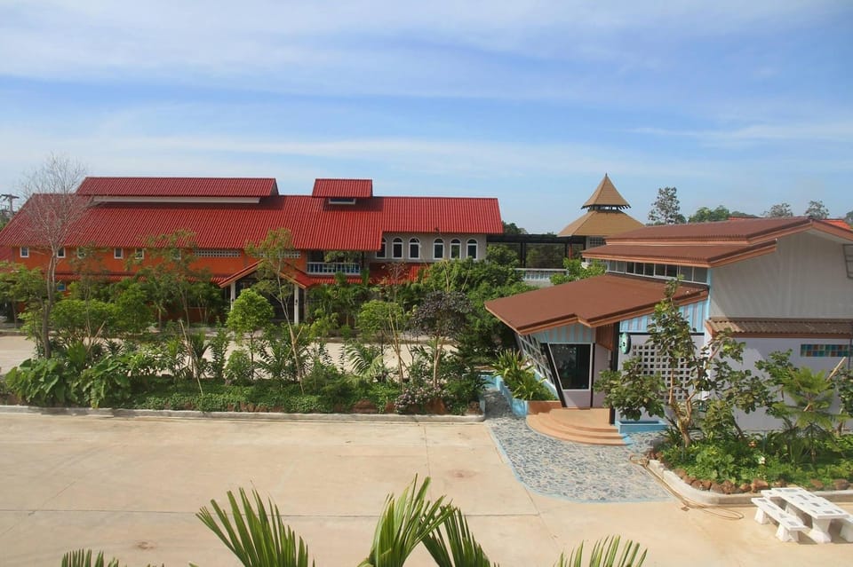 Farmesland Resort & Spa Hotel in Laos