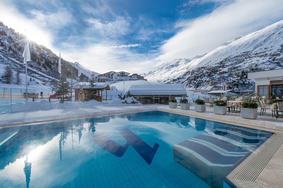 Hochfirst Luxury Mountain Resort Hotel in Obergurgl