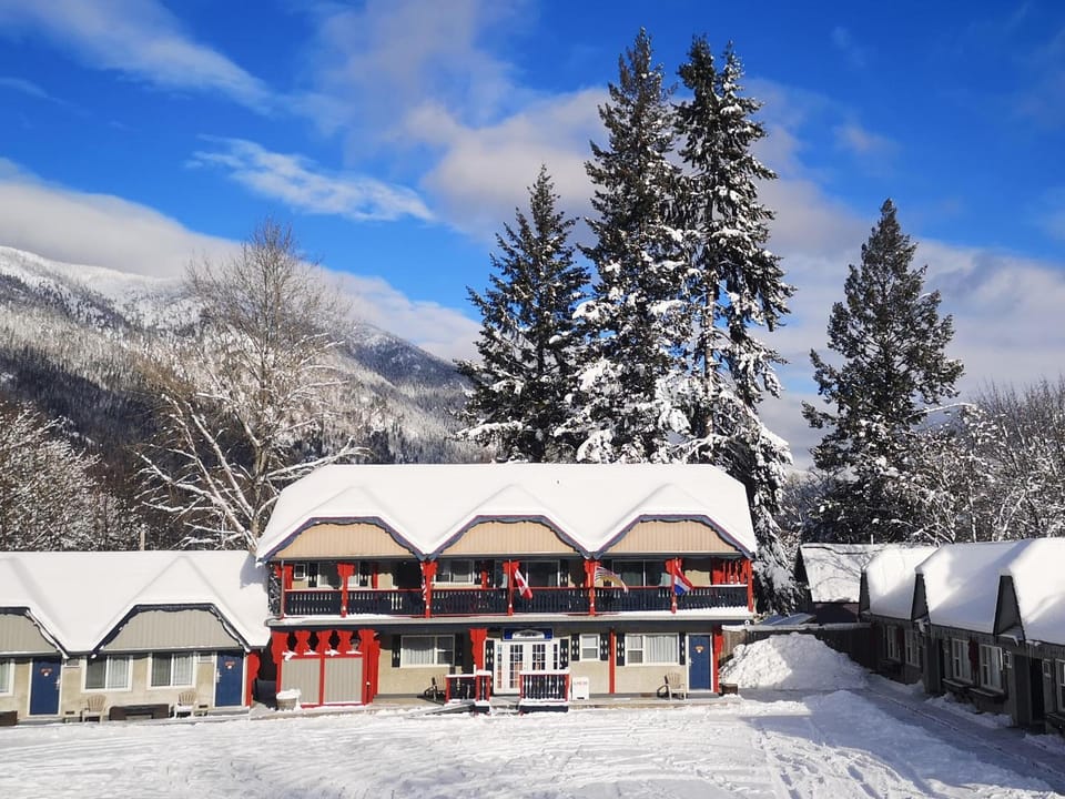 Alpine Inn & Suites Motel in Nelson