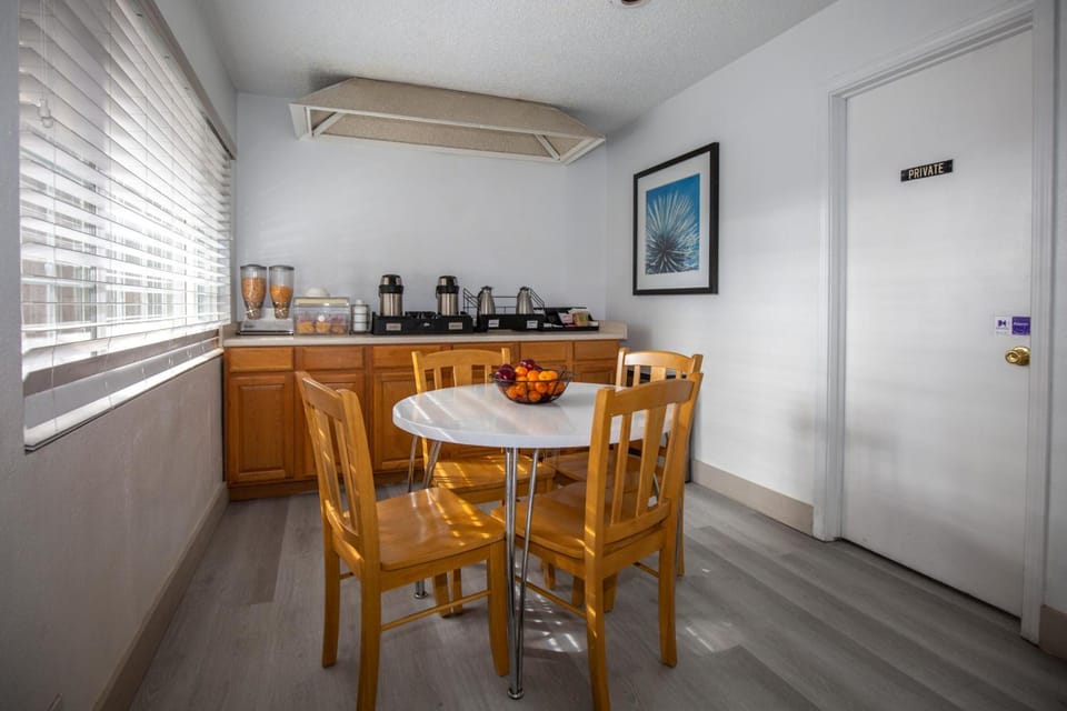 Americas Best Value Inn Chico Motel in Chico
