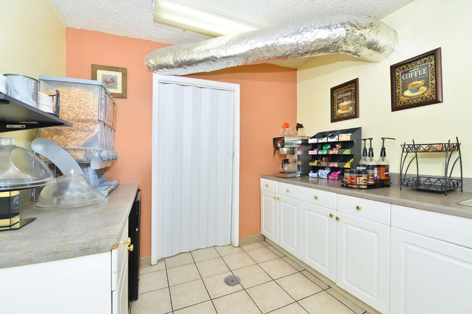 Americas Best Value Inn Fredericksburg N Motel in Spotsylvania County