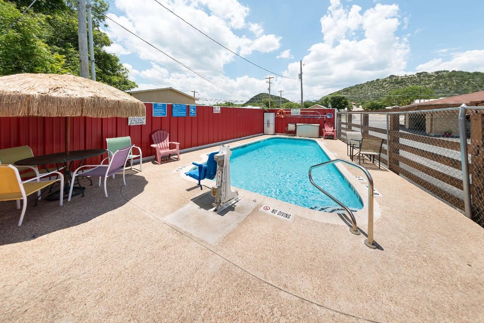 Americas Best Value Inn The Legends Inn Motel in Rio Grande