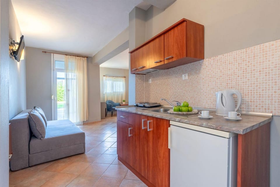 Ampelia Hotel Kassandra Apartment hotel in Halkidiki
