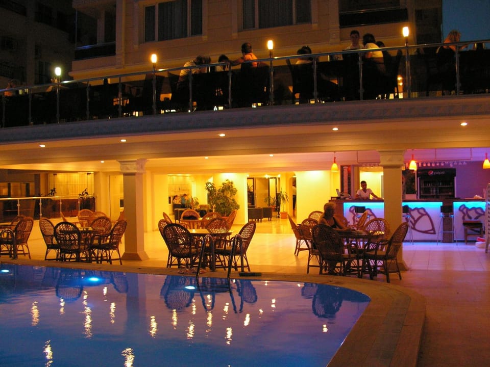 Bar/lounge