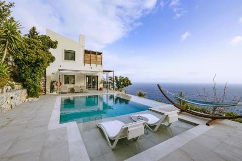 Anemos Luxury Villas Hotel in Crete