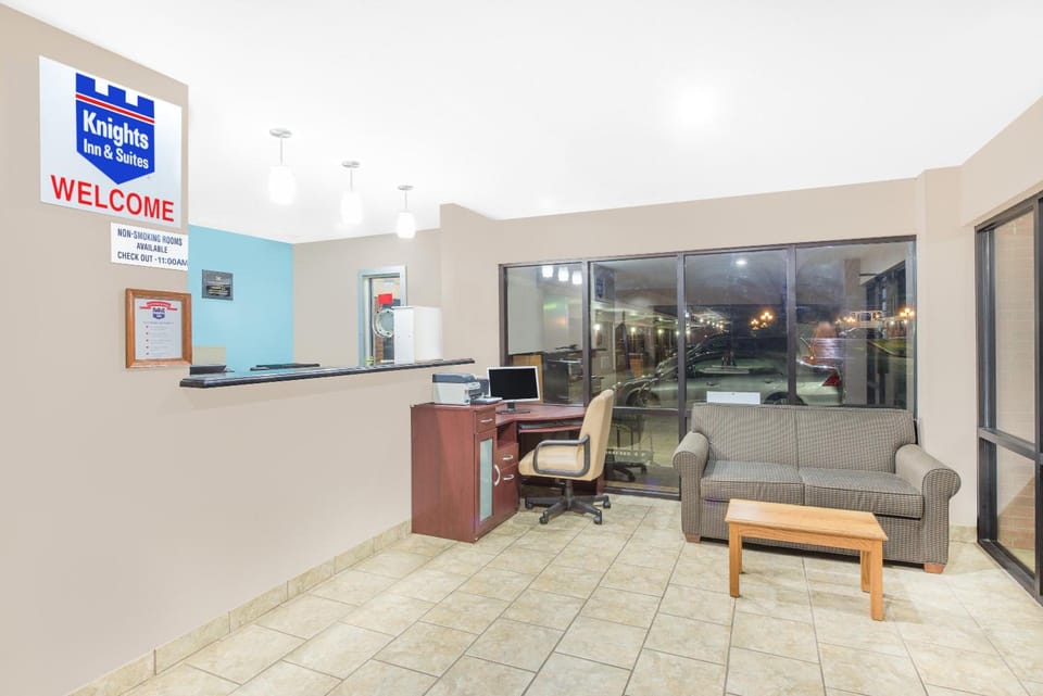 Hotel Express Anniston/Oxford Motel in Anniston