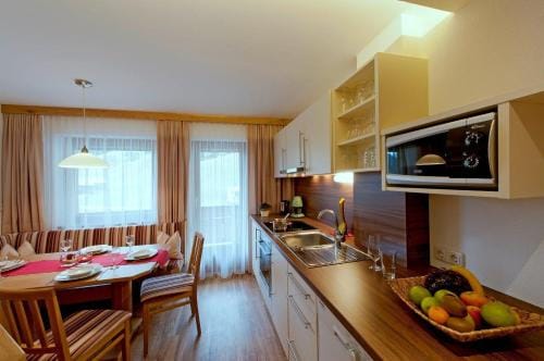 Apart Garni Mirabell Hotel in Canton of Grisons