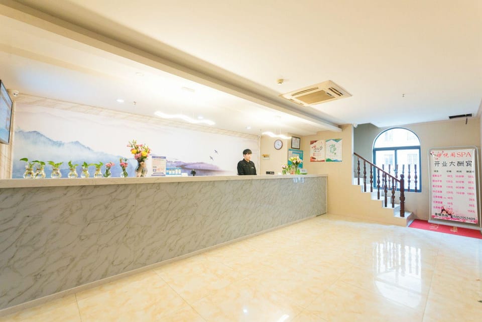 Qingmu Hotel (Nanjing Liuzhou East Road Subway Station) Hotel in Nanjing
