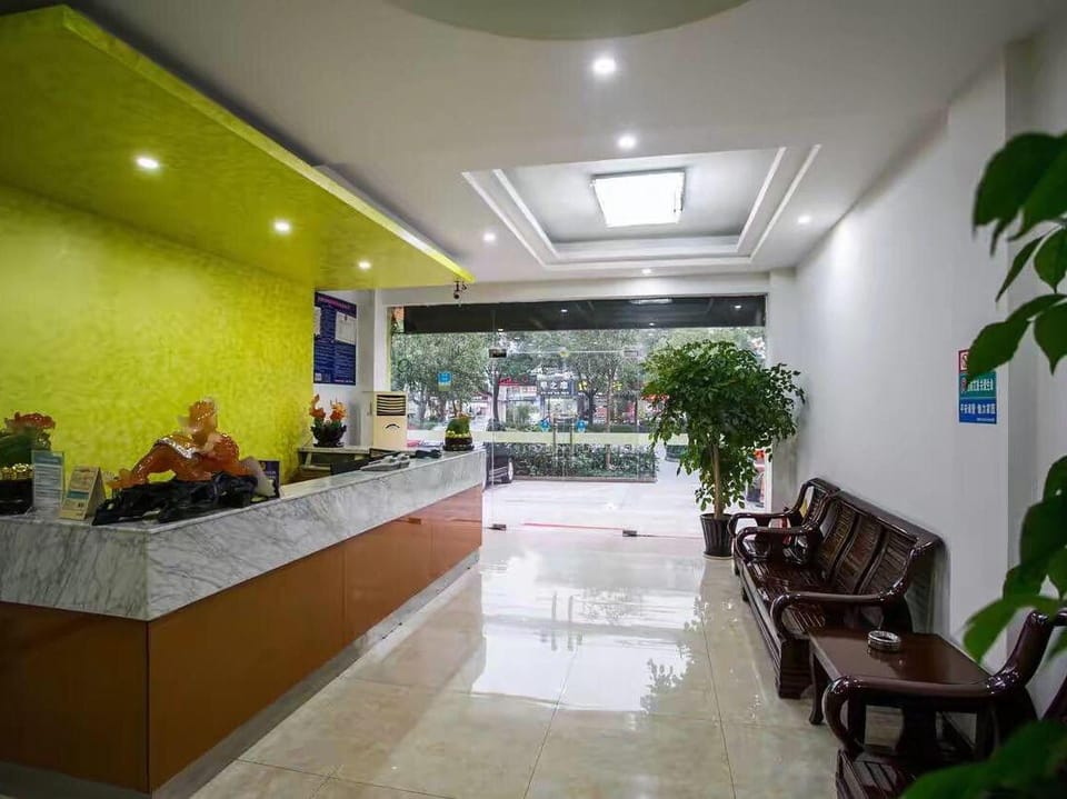 OYO Zhuji Pingle Hotel (Triangle Square) Hotel in Hangzhou