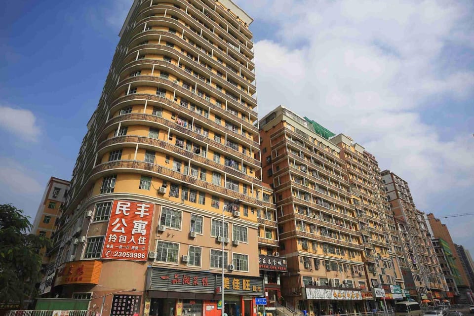 Minfeng Apartment Hotel in Shenzhen