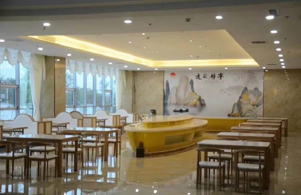 Gaoping Fengze Hotel Hotel in China