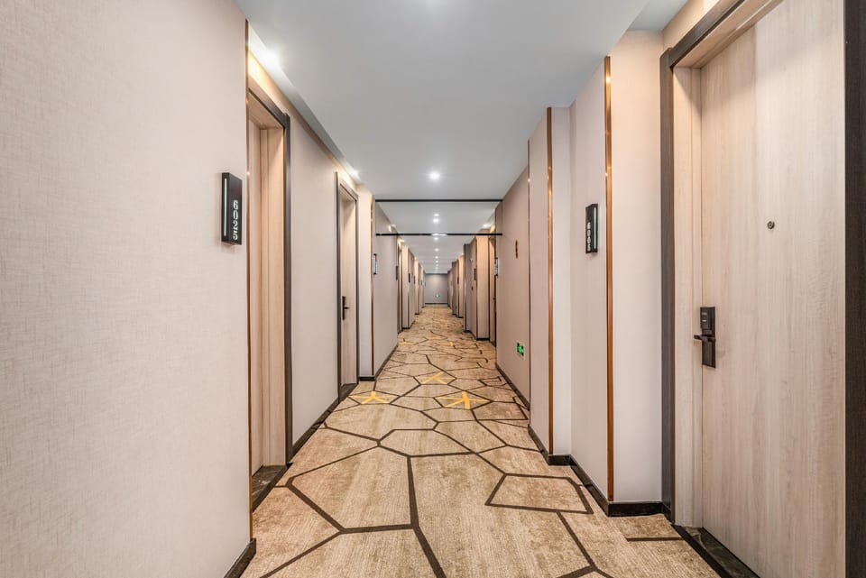 YIlai Hotel Wuhu University City Desheng Plaza Hotel Hotel in Nanjing