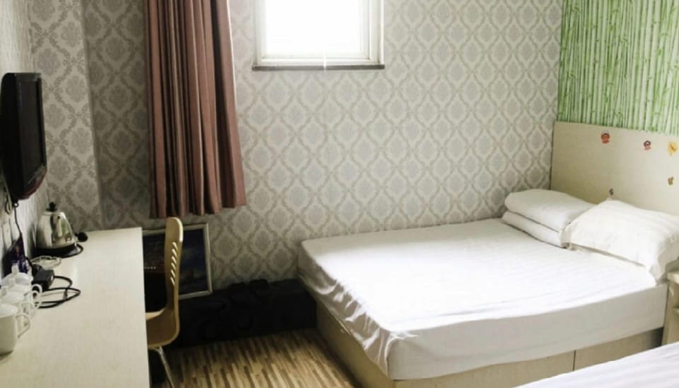 Shiji Chuntian Hostel Hotel in Beijing