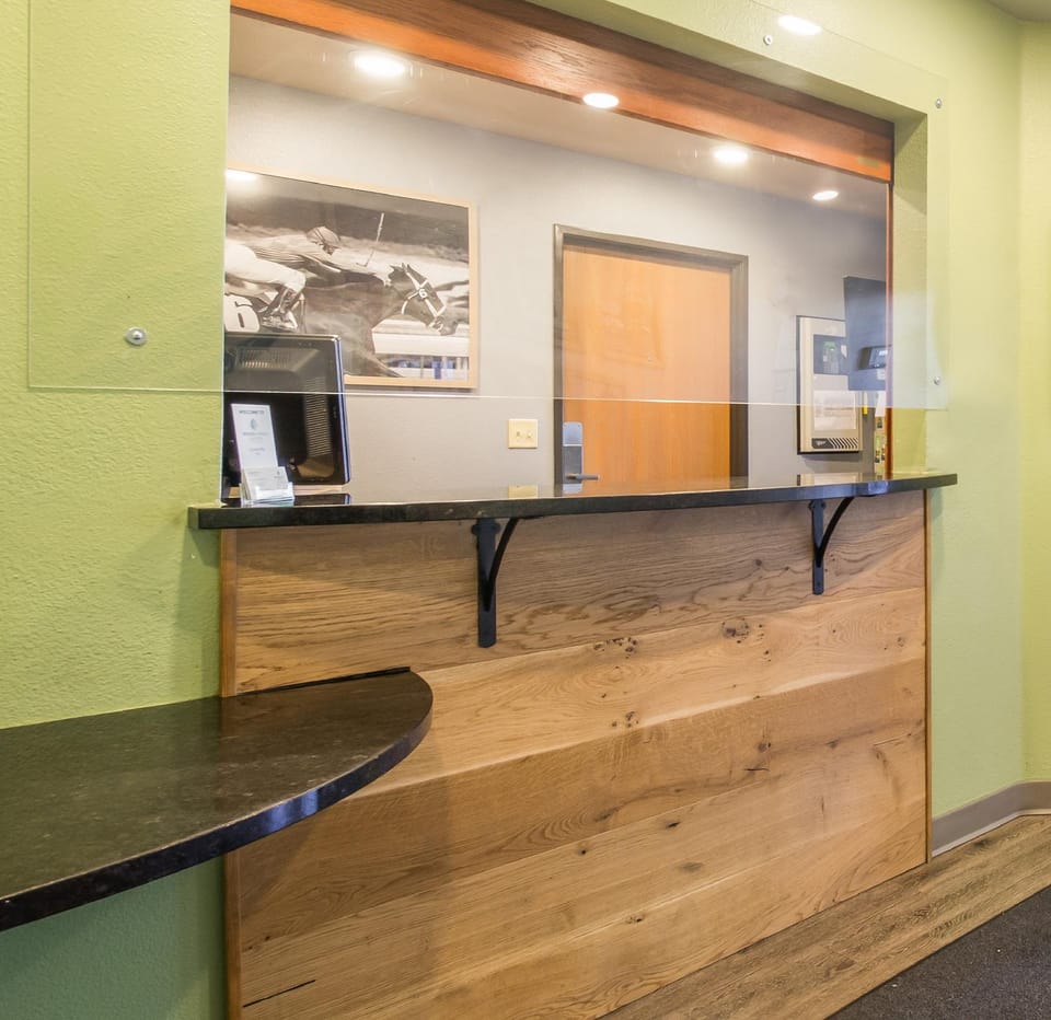 Extended Stay America Select Suites - Louisville - South Hotel in Louisville