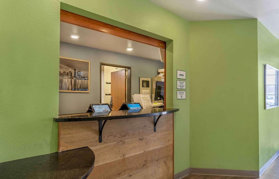 Extended Stay America Select Suites - Louisville - South Hotel in Louisville