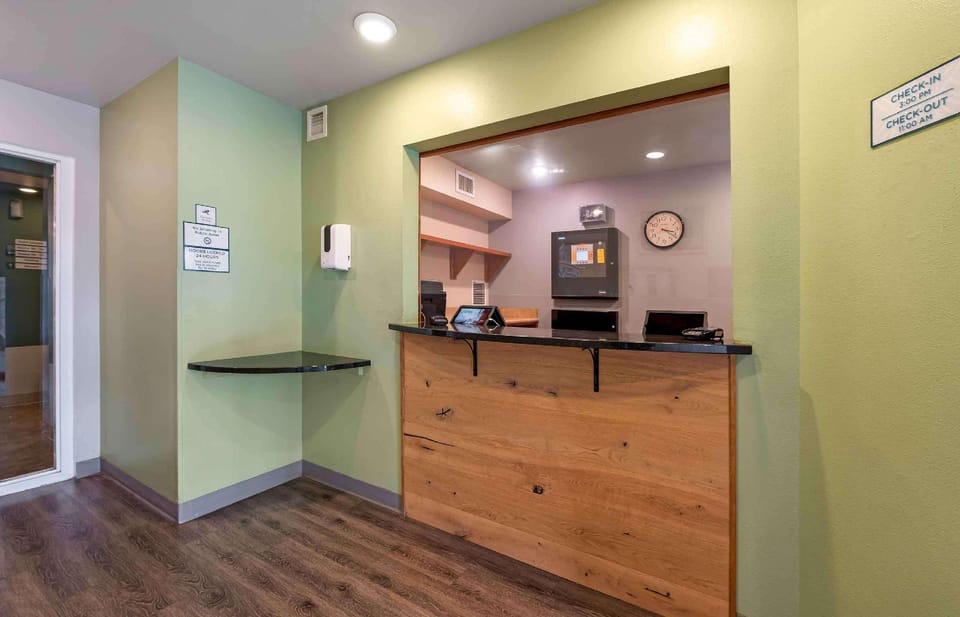 Extended Stay America Select Suites - Cincinnati - Florence - Airport Hotel in Florence