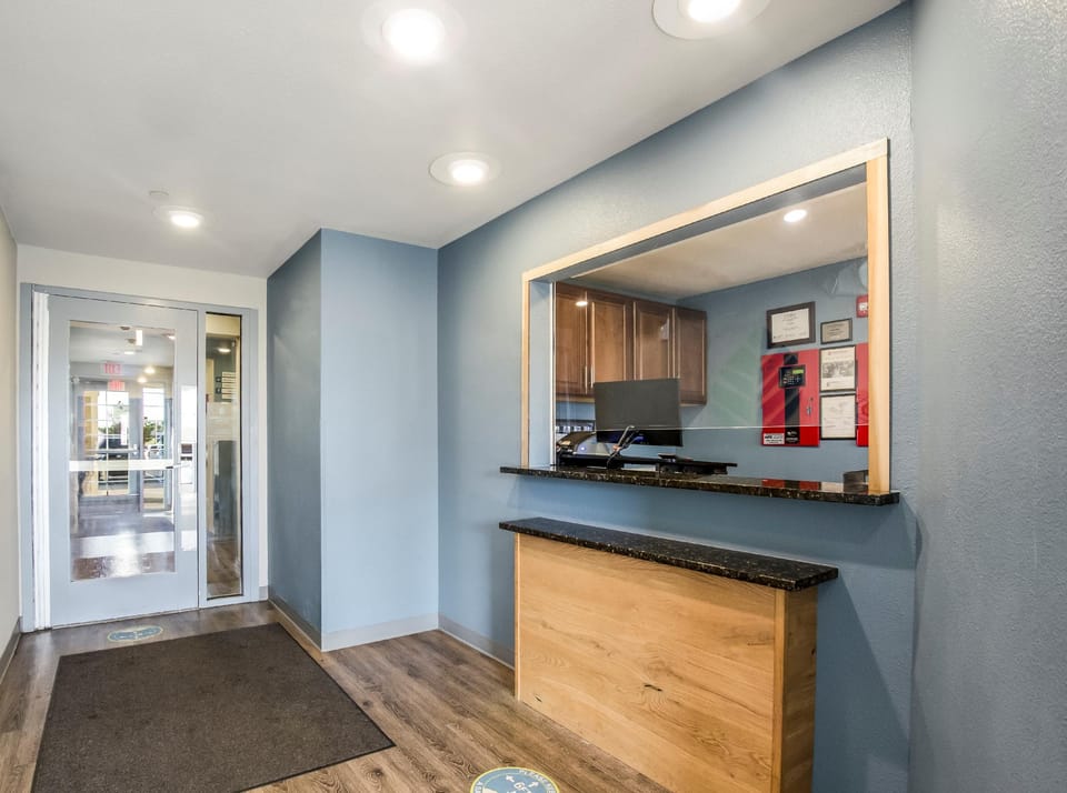 Extended Stay America Select Suites - Indianapolis - Lawrence Hotel in Indianapolis