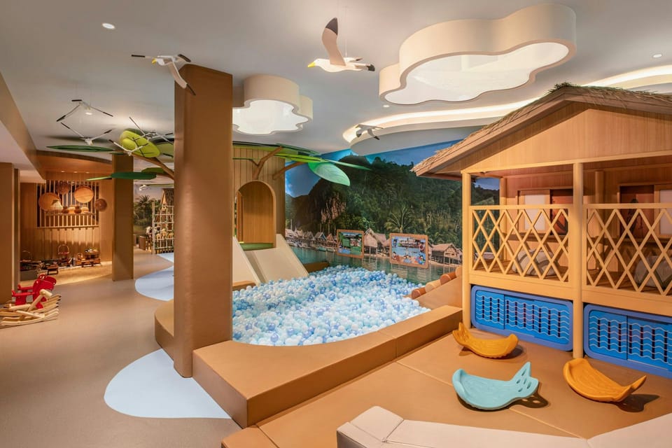 Marriott Vacation Club, Khao Lak Beach Resort Hotel in Khuekkhak