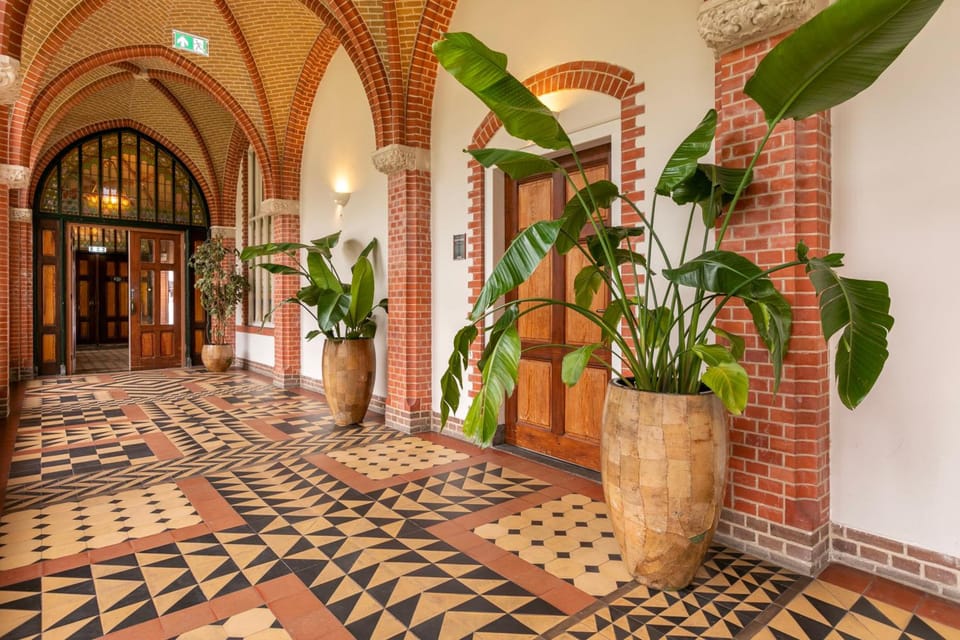 Bovendonk Business- & Eventlocatie Hoeven Hotel in North Brabant (province)