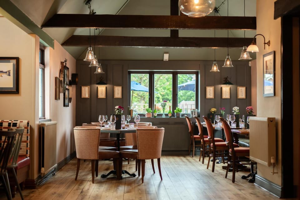 Cromwell Arms Country Pub with Rooms Inn in Test Valley District