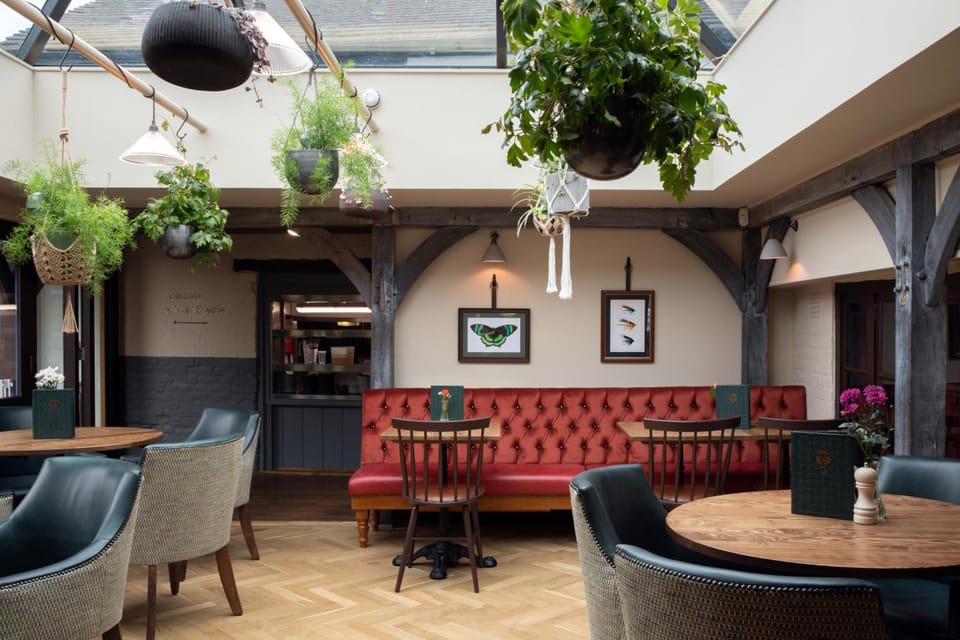 Cromwell Arms Country Pub with Rooms Inn in Test Valley District