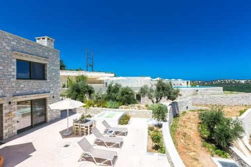 Dalabelos Estate - Traditional Agrotourism Complex Hotel in Crete