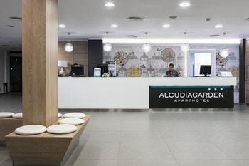 Palm Garden Apartments Hotel in Raiguer