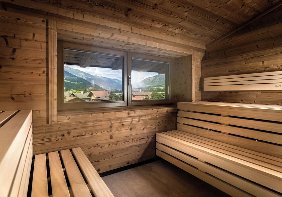 Der Dolomitenhof - Tristach Hotel in Lienz