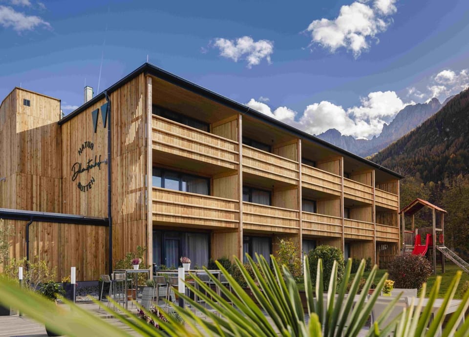 Der Dolomitenhof - Tristach Hotel in Lienz