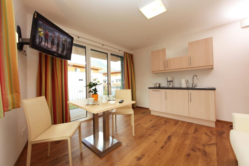 Die Dorfvilla - Includes Tauern Spa Kaprun Wellness Access 13 km away Hotel in Zell am See