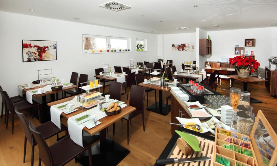 Die Dorfvilla - Includes Tauern Spa Kaprun Wellness Access 13 km away Hotel in Zell am See