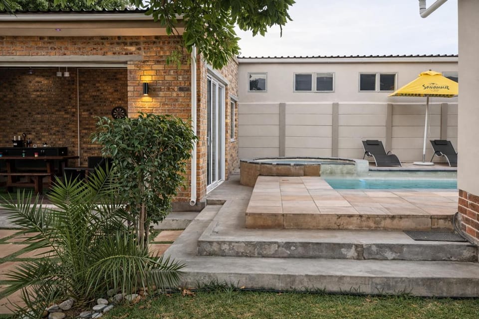 Cammys Guest House Hotel in Cape Town