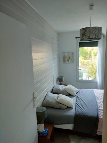 Chambre recente chez particuliers Hotel in Centre-Val de Loire