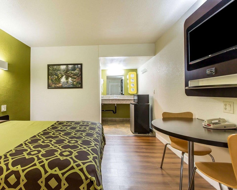 Guestroom