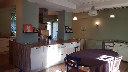 Chambres d'hotes Du Gout et des Couleurs Hotel in Auvergne-Rhône-Alpes