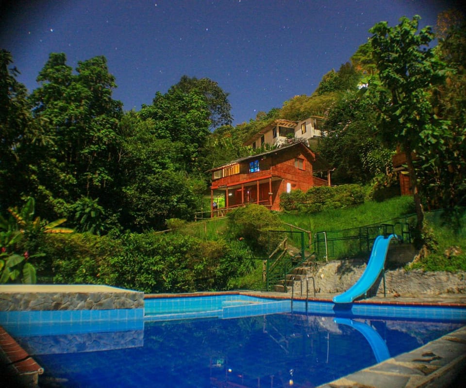Swimming pool