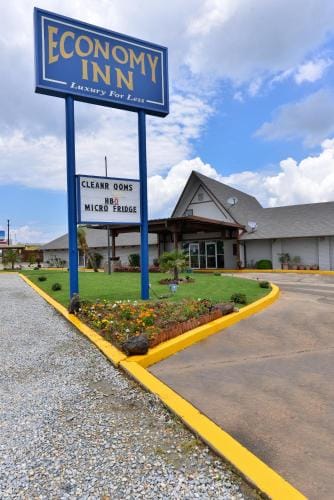Economy Inn Ardmore Motel in Ardmore