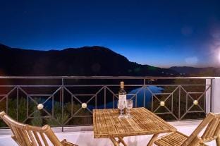 Best Family Friendly Villa near Lake Kournas! Hotel in Crete